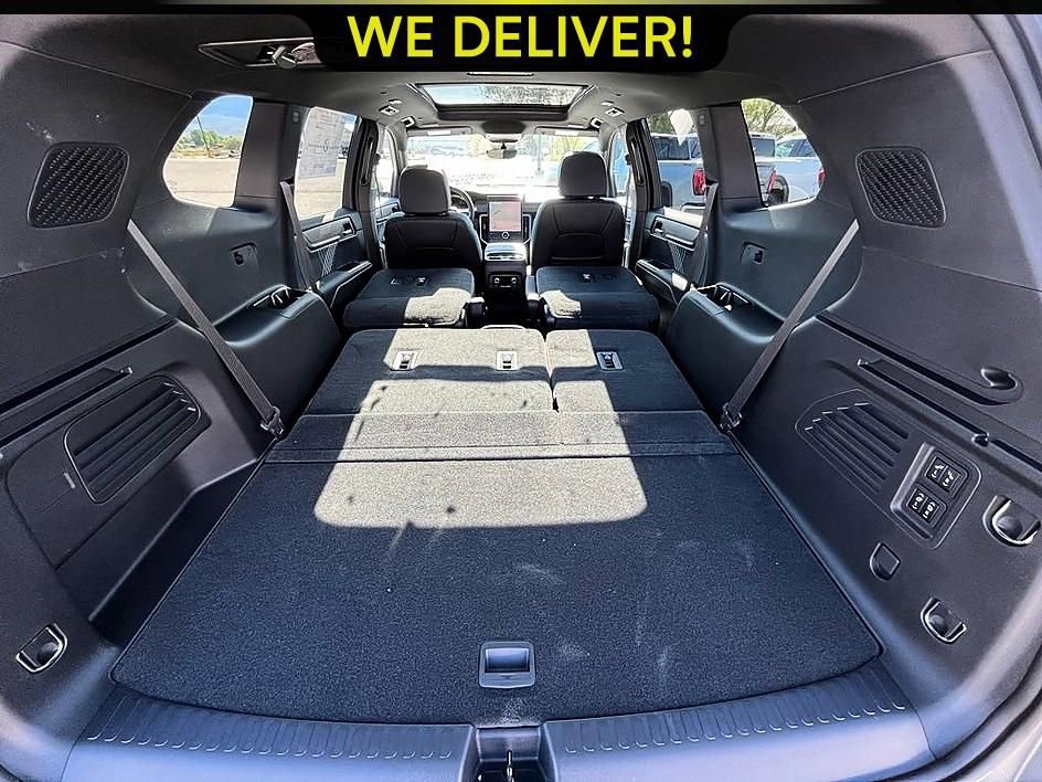 New 2026 GMC Acadia Denali w/ Super Cruise Package AWD/4WD image 18