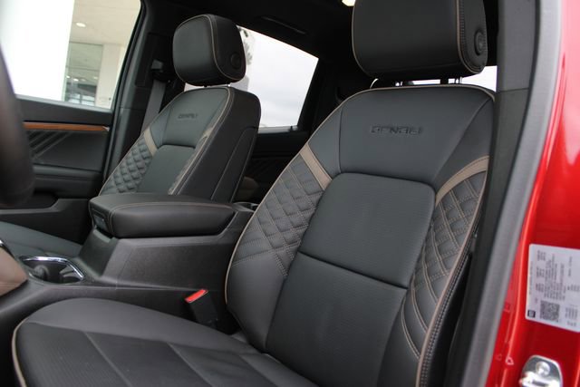 Used 2026 GMC Canyon Denali image 20