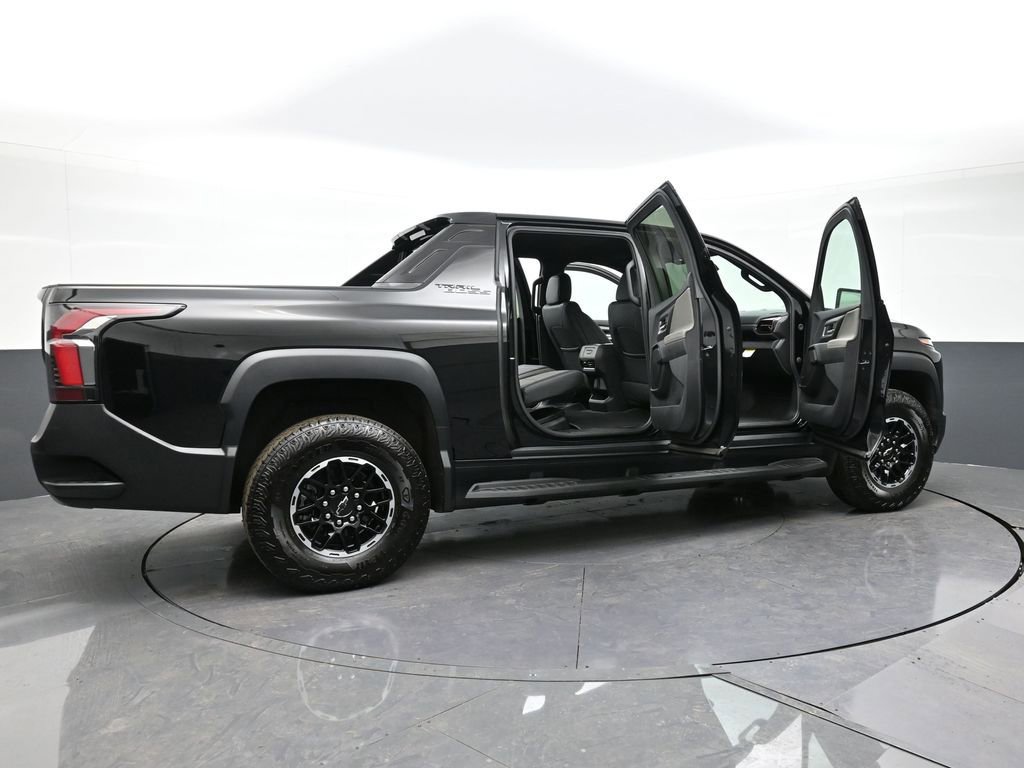 Used 2026 Chevrolet Silverado EV Trail Boss w/ Plus Package AWD/4WD image 32