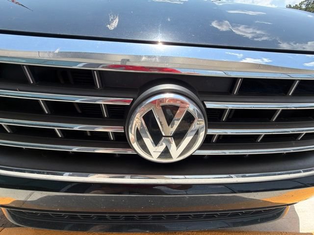 Used 2020 Volkswagen Passat 2.0T R-Line FWD image 11