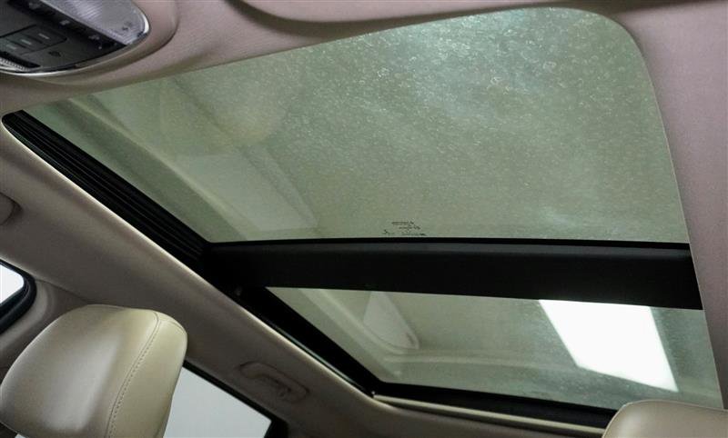 Used 2015 Jeep Grand Cherokee Limited w/ Luxury Group II image 33