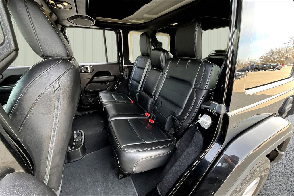 Used 2019 Jeep Wrangler Unlimited Sahara w/ Dual Top Group image 22