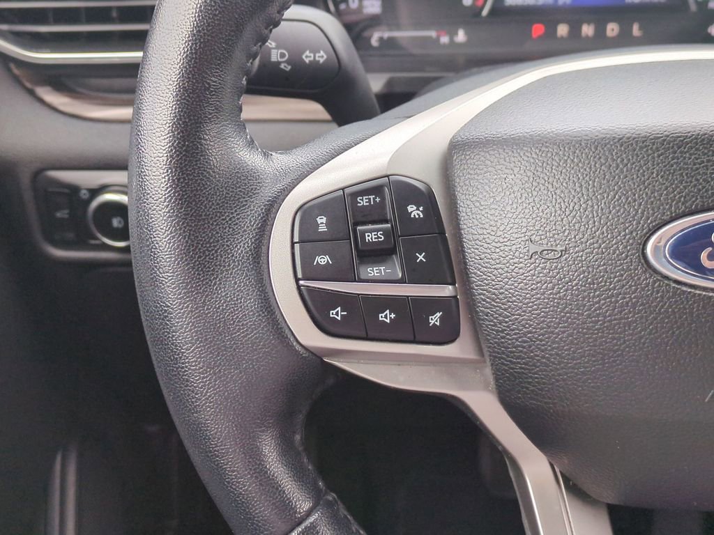 Used 2023 Ford Explorer Limited w/ Equipment Group 301A image 13