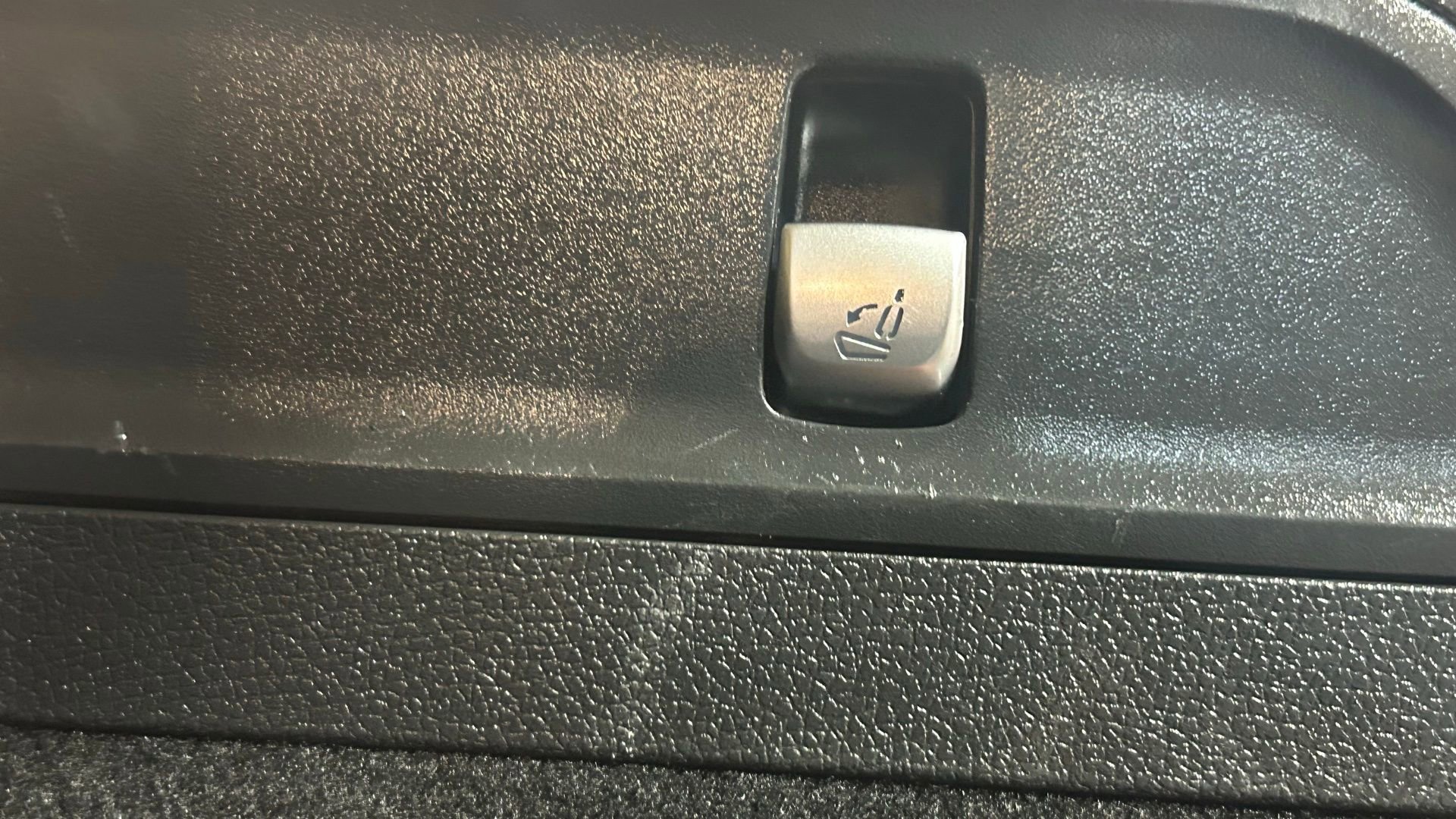 Used 2022 Mercedes-Benz GLC 300 4MATIC image 40