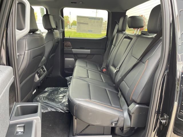New 2026 Ford F250 Lariat w/ FX4 Off-Road Package AWD/4WD image 10