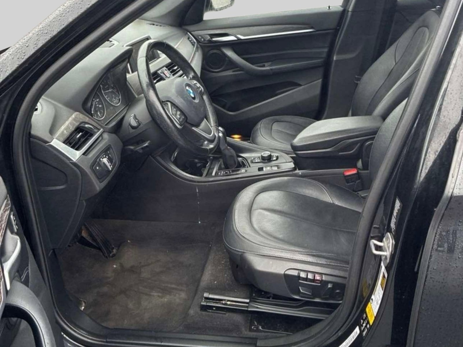 Used 2017 BMW X1 xDrive28i image 2