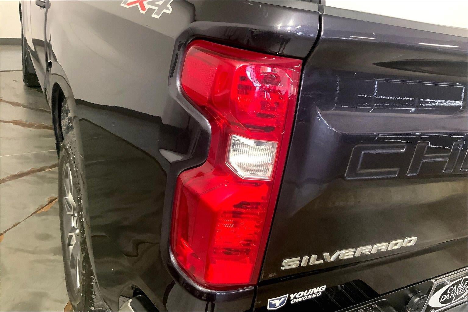 Used 2024 Chevrolet Silverado 1500 LT AWD/4WD image 27