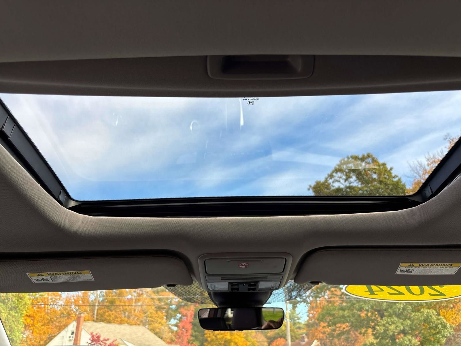 Certified 2024 Honda Odyssey EX-L image 16