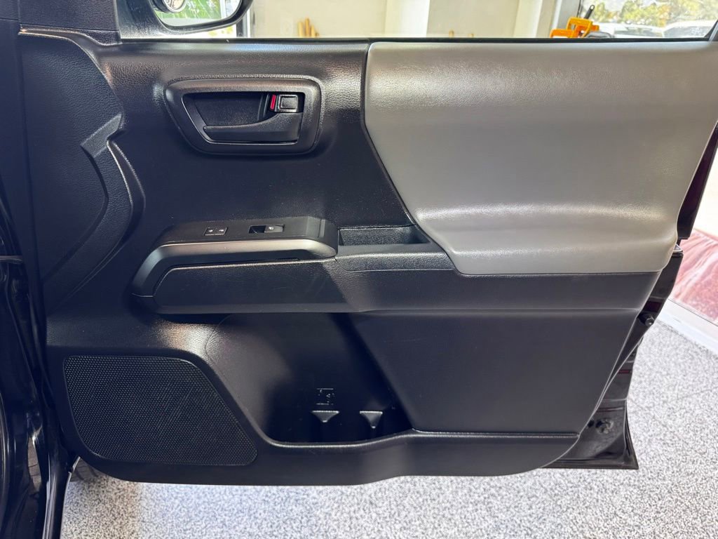 Used 2019 Toyota Tacoma SR RWD image 44
