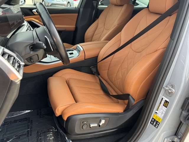 Used 2024 BMW X5 xDrive40i w/ M Sport Package AWD/4WD image 16