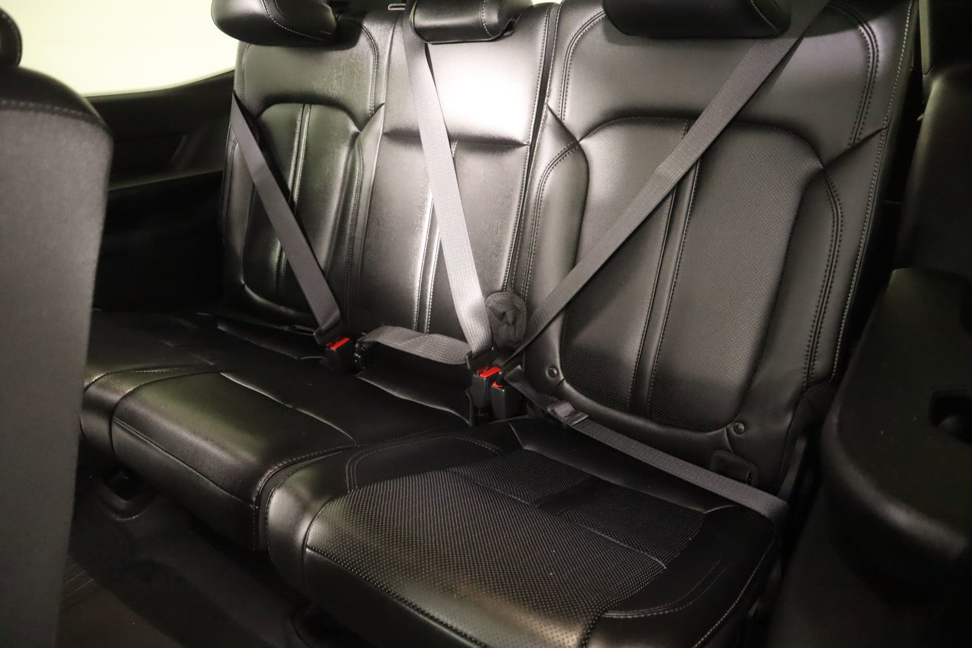 Used 2023 Jeep Wagoneer 4WD w/ Premium Group I image 14