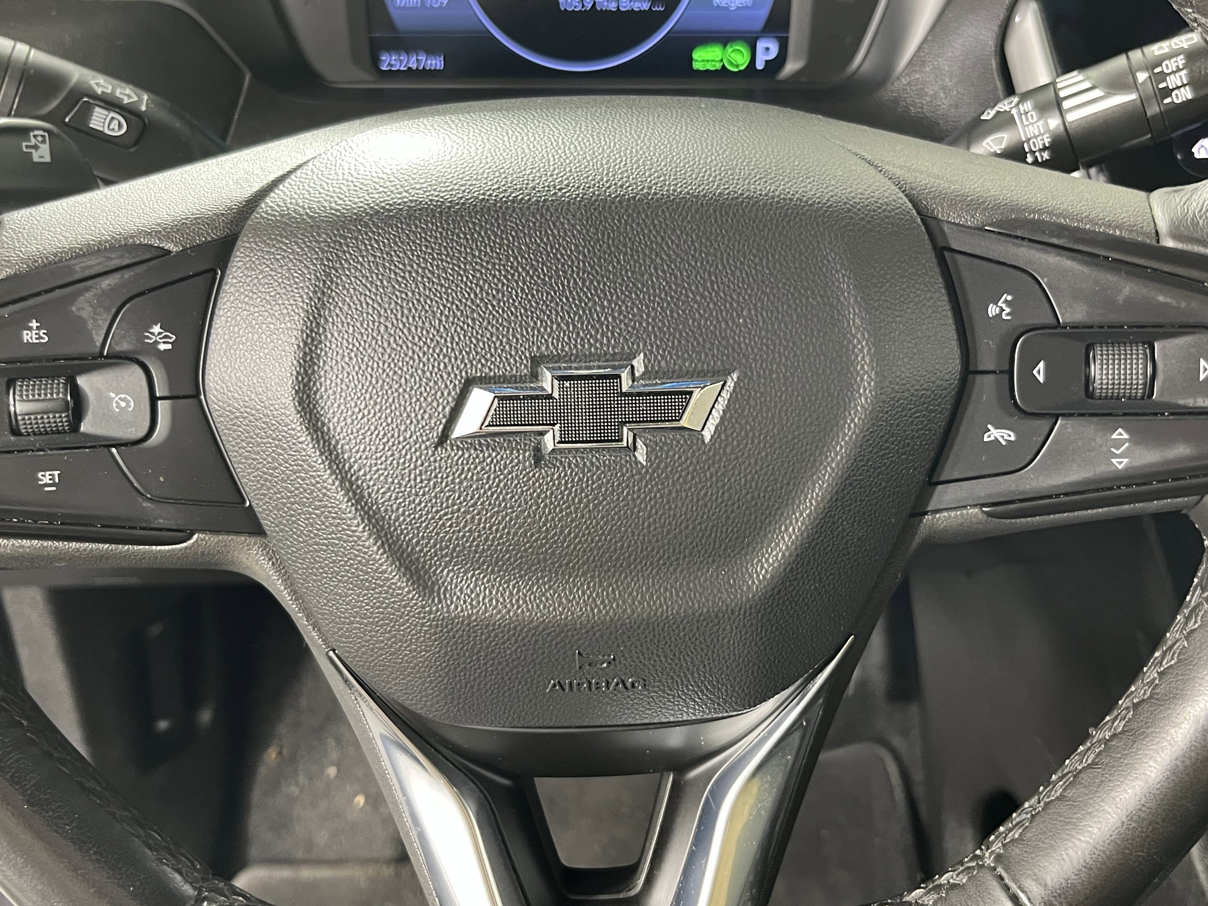 Used 2022 Chevrolet Bolt LT image 16