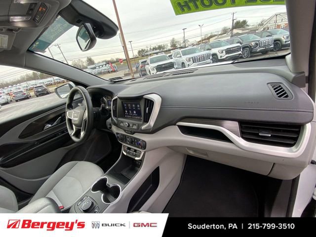 Certified 2022 GMC Terrain SLE w/ Driver Convenience Package image 33