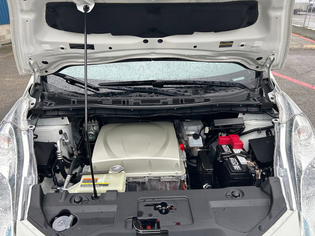 Used 2017 Nissan Leaf S image 29