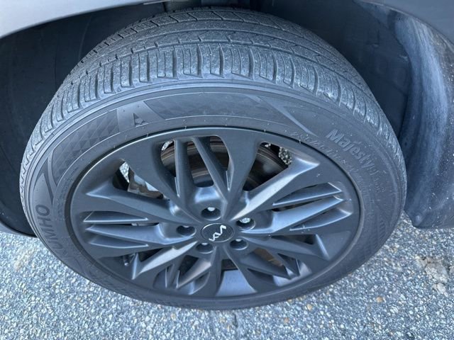 Used 2023 Kia Seltos Nightfall Edition image 12