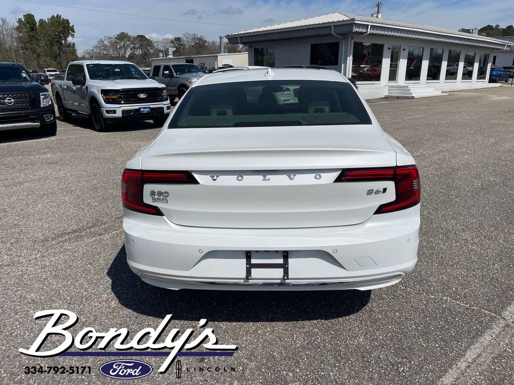Used 2024 Volvo S90 B6 Plus image 13