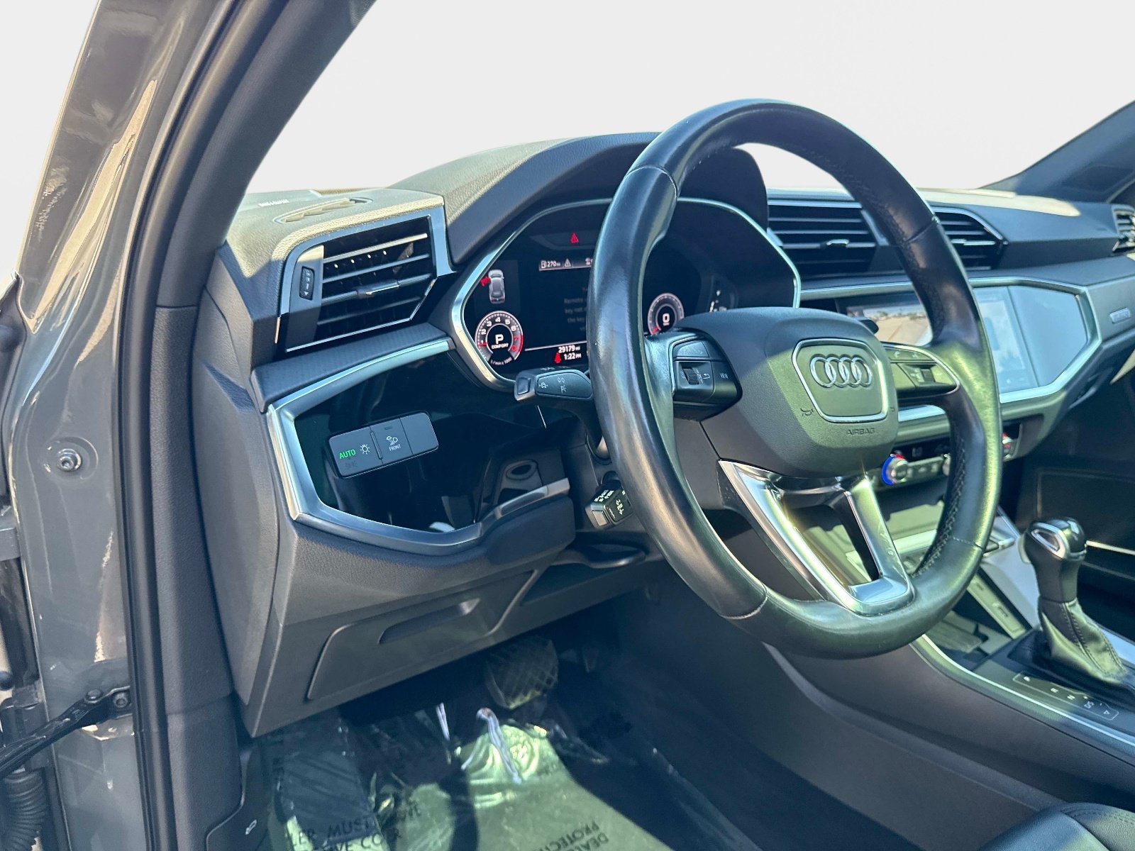 Used 2021 Audi Q3 2.0T Premium Plus AWD/4WD image 19