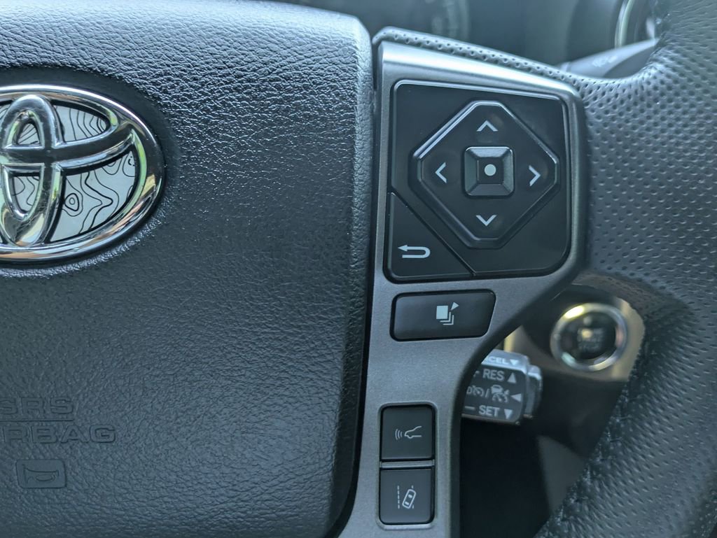 Used 2022 Toyota Tacoma TRD Off-Road w/ Technology Package image 16