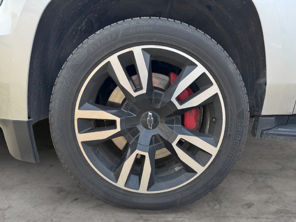 Used 2019 Chevrolet Tahoe Premier w/ RST 6.2L Performance Edition AWD/4WD image 9