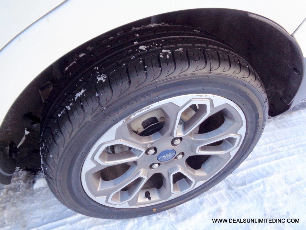 Used 2021 Ford EcoSport Titanium image 7