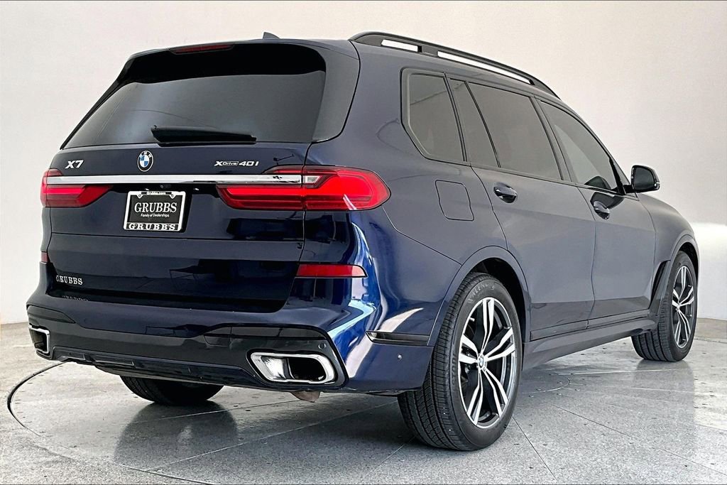 Used 2022 BMW X7 xDrive40i w/ M Sport Package image 15