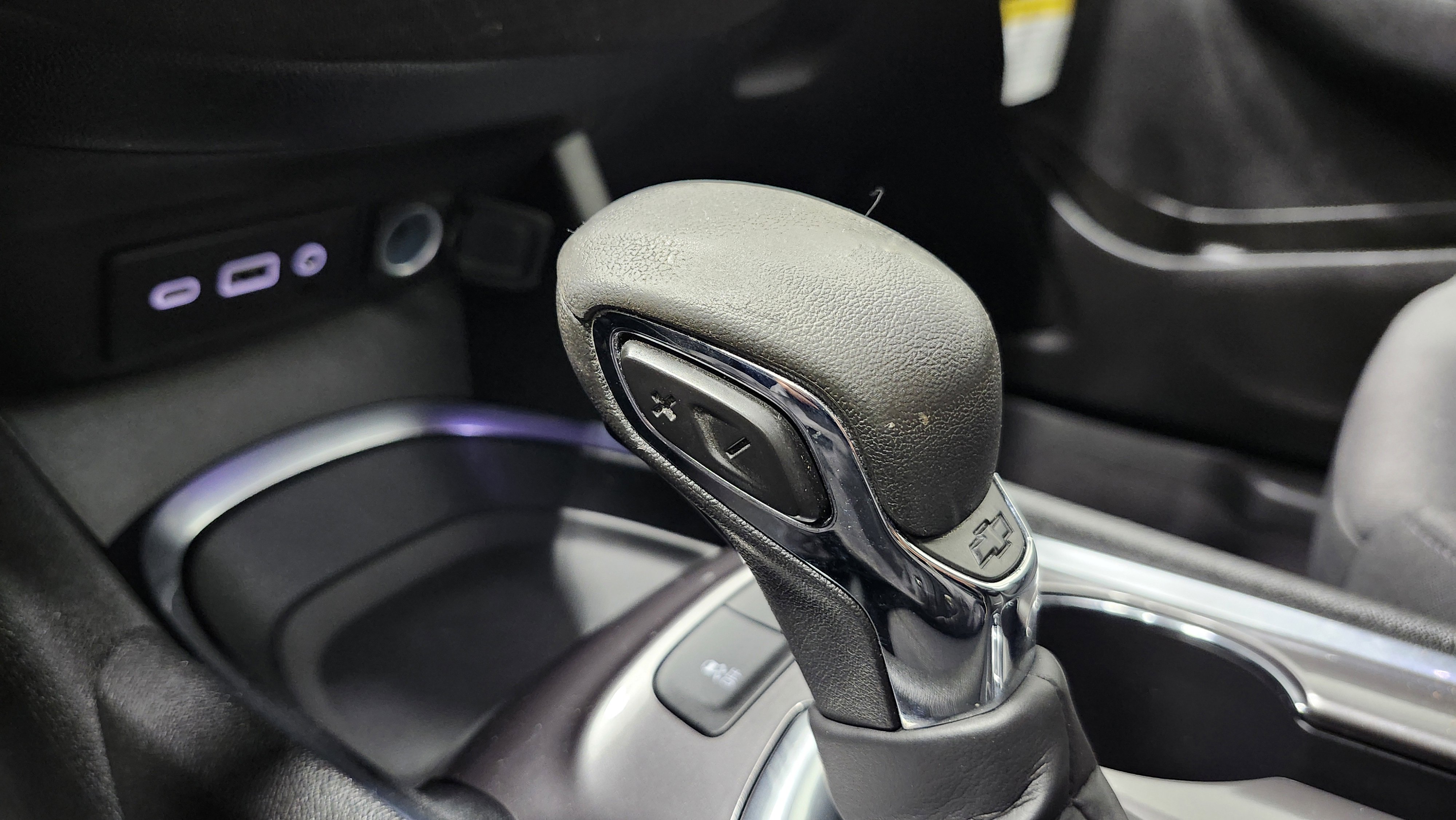 Used 2022 Chevrolet Malibu LT image 32