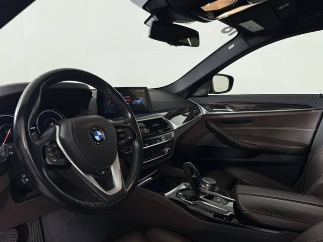 Used 2018 BMW 530e xDrive AWD/4WD image 4