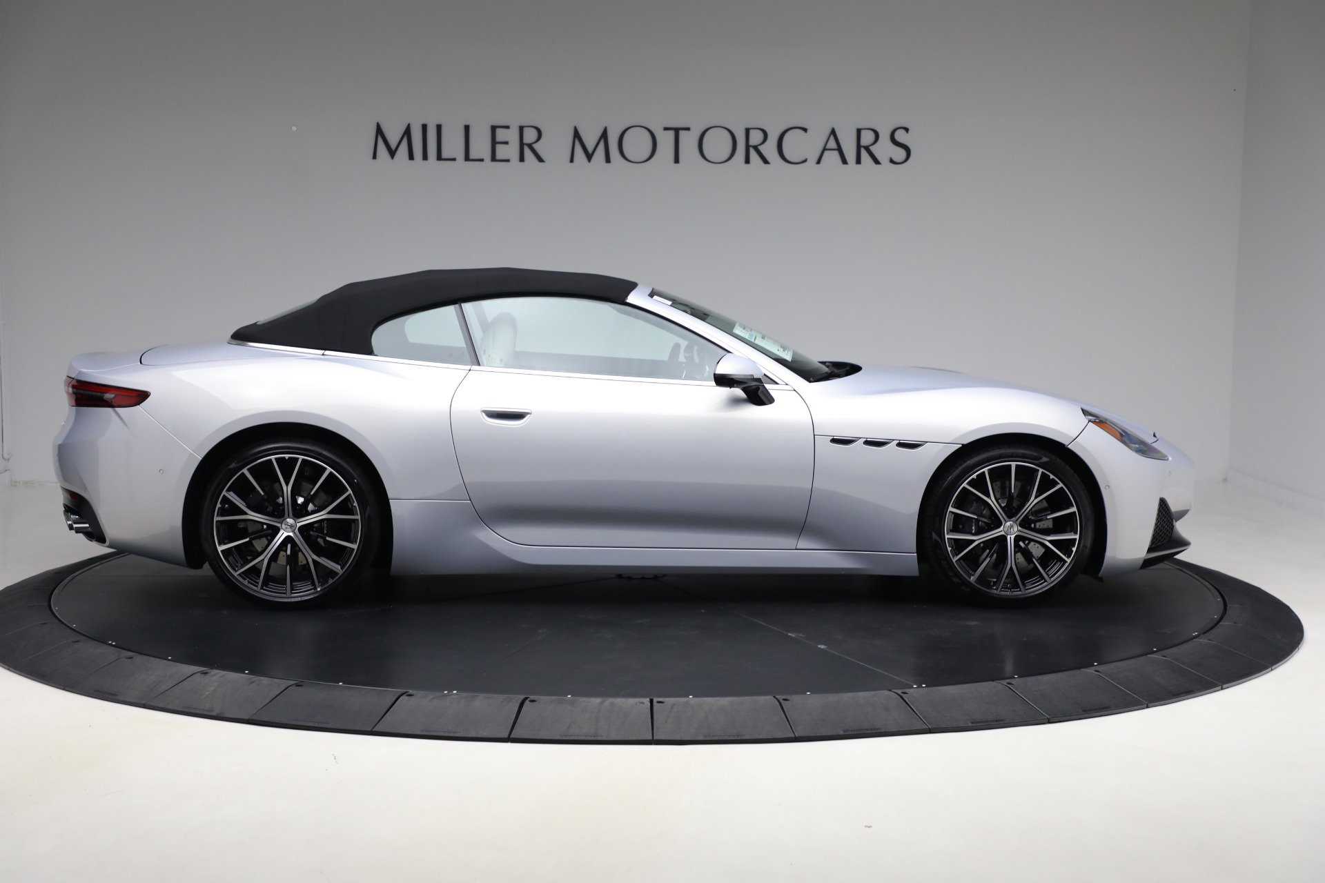New 2026 Maserati GranCabrio Modena image 15