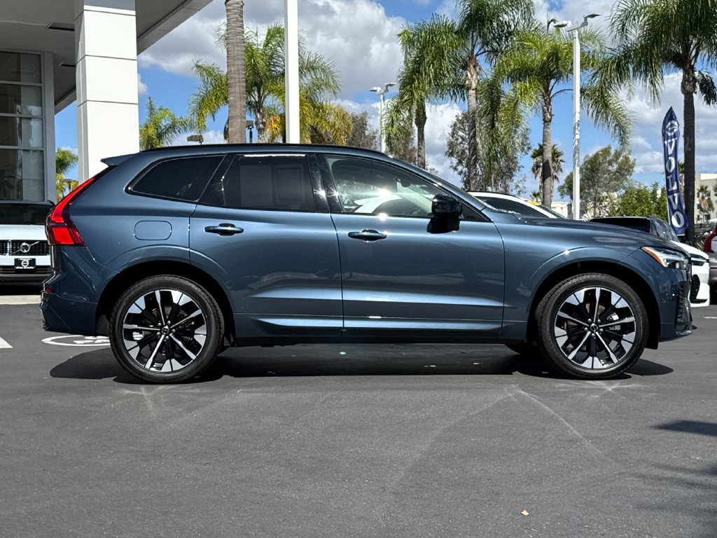 Certified 2026 Volvo XC60 B5 Plus AWD/4WD image 6