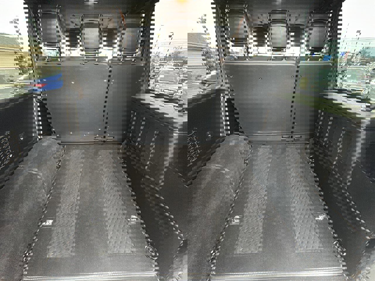 Used 2017 Mercedes-Benz G 550 Squared image 23