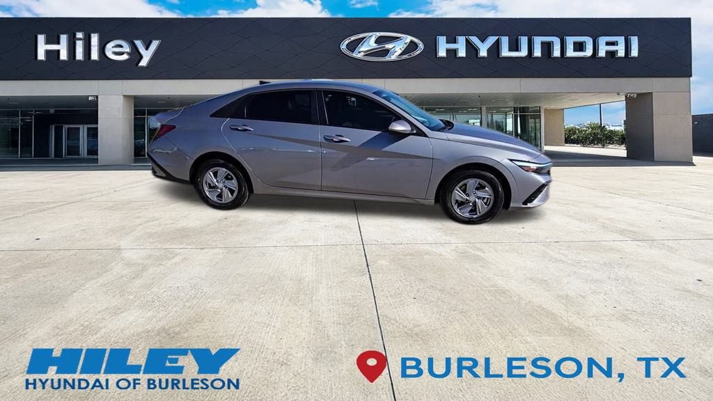 New 2026 Hyundai Elantra SE FWD image 10