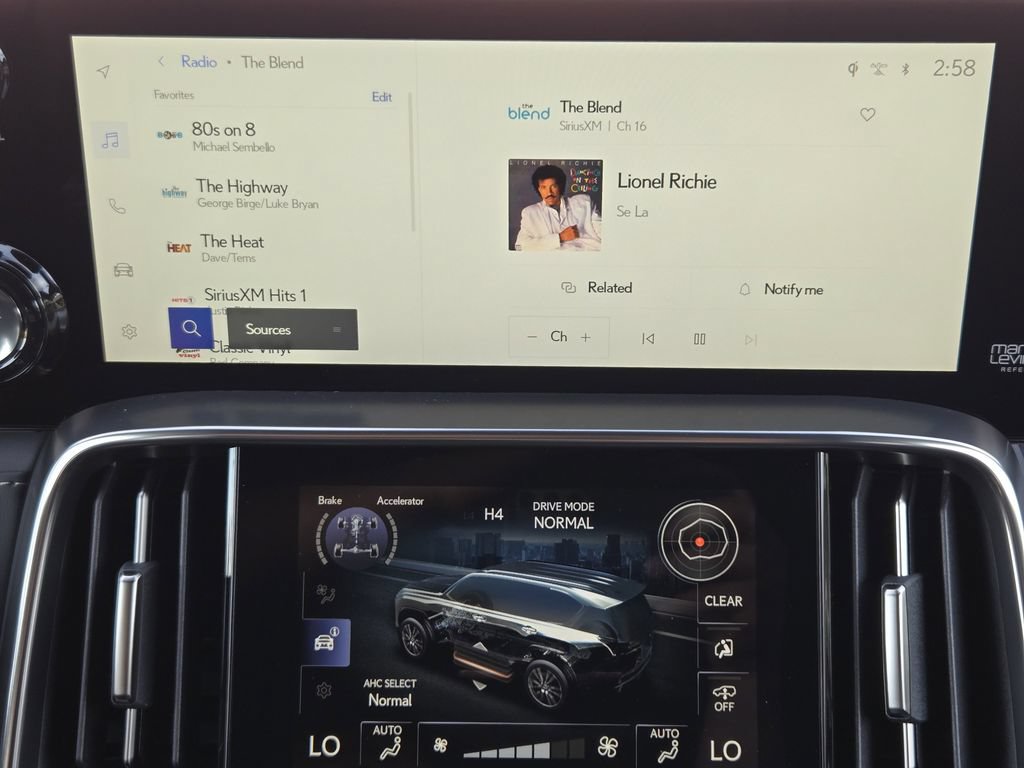 New 2026 Lexus LX 700h Luxury w/ Appearance Package AWD/4WD image 12