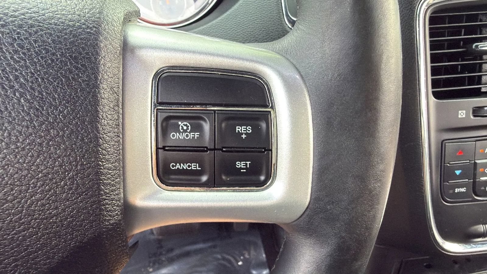 Used 2014 Dodge Grand Caravan R/T w/ Driver Convenience Group FWD image 27