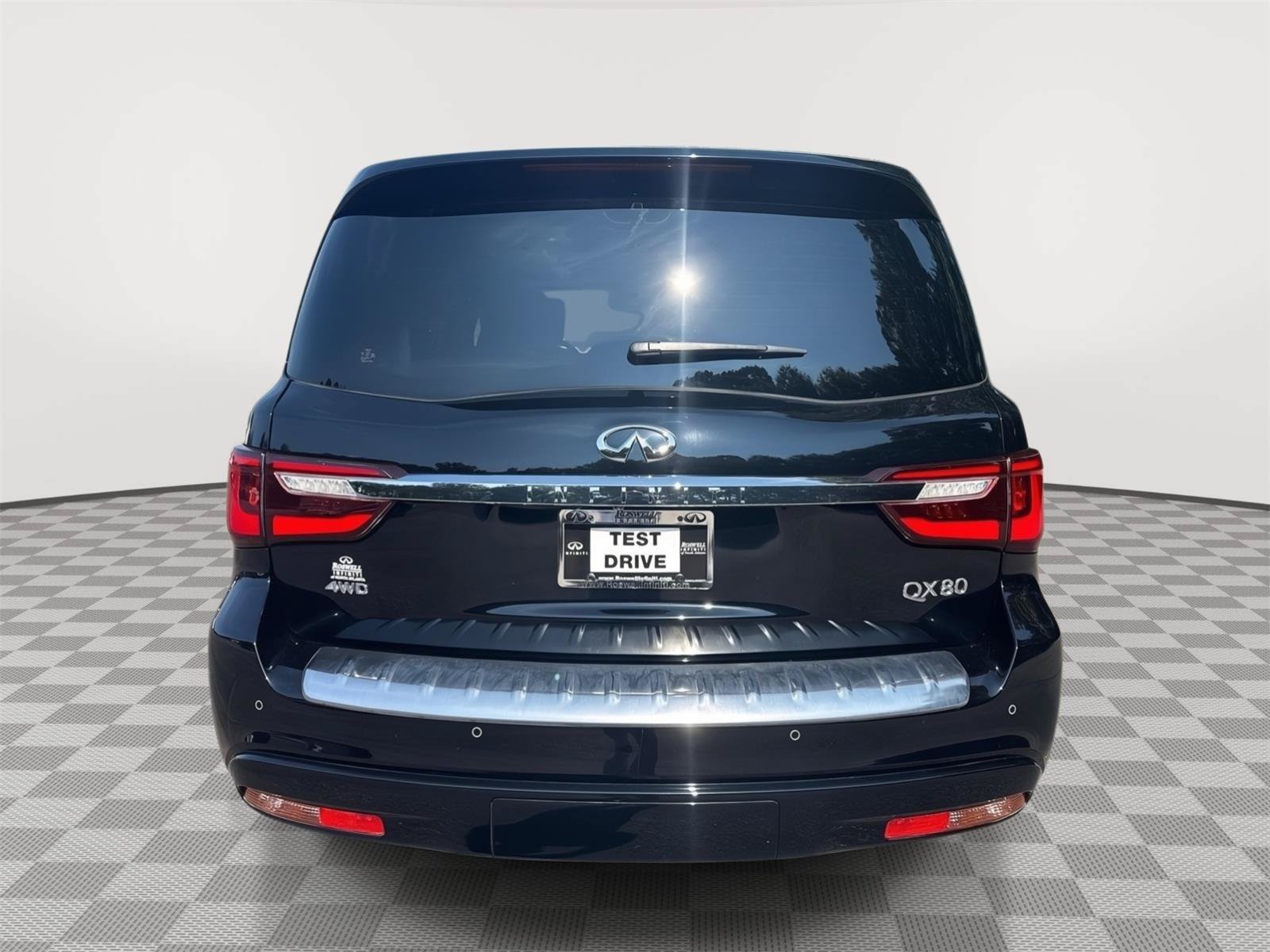 Used 2022 INFINITI QX80 Sensory w/ All-Season Package AWD/4WD image 7