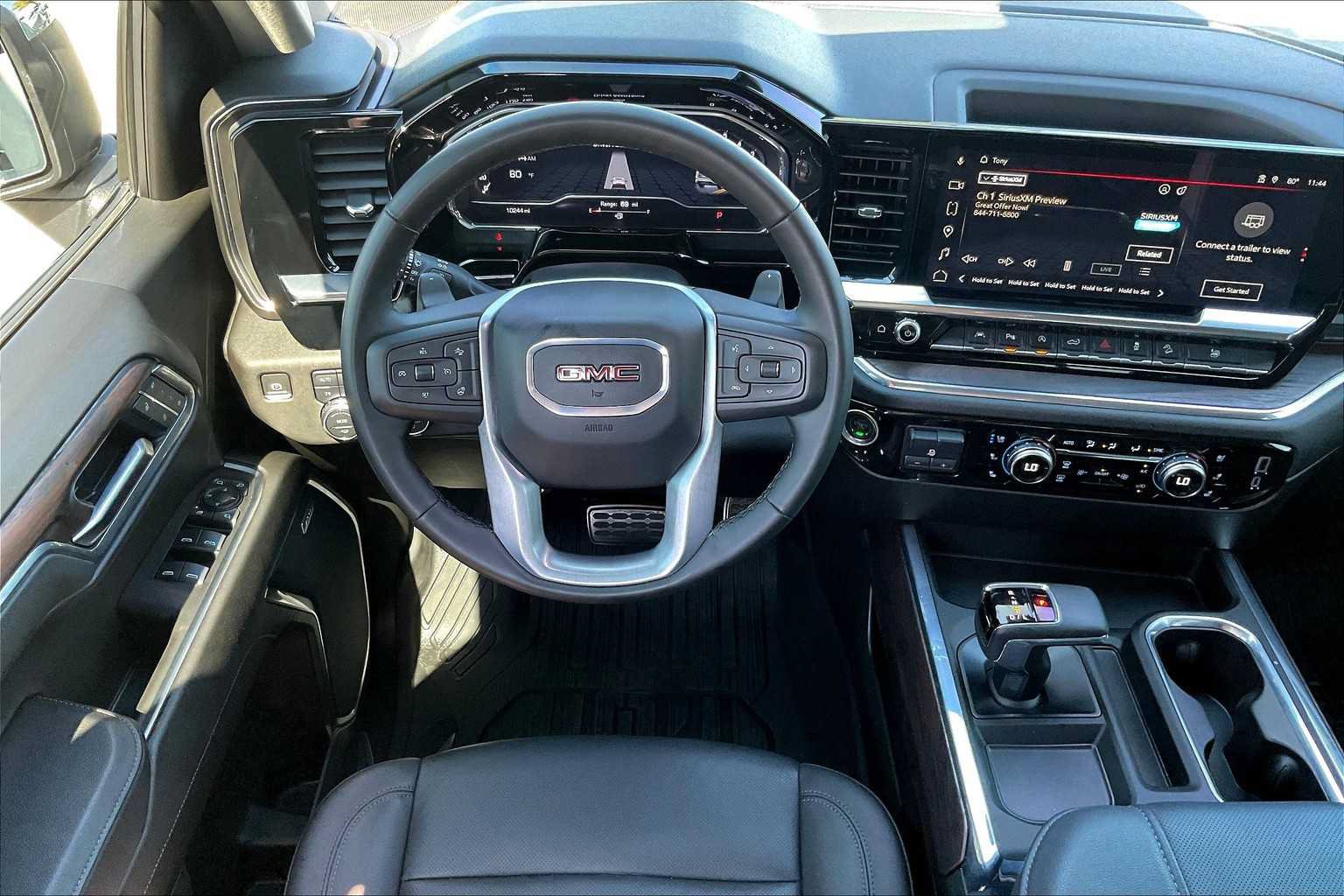 Used 2025 GMC Sierra 1500 SLT AWD/4WD image 6