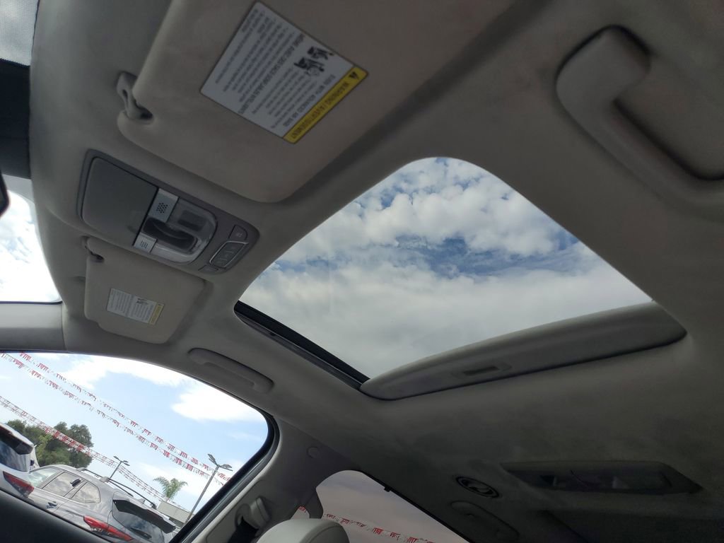 Used 2022 Kia Telluride SX w/ SX Prestige Package image 29