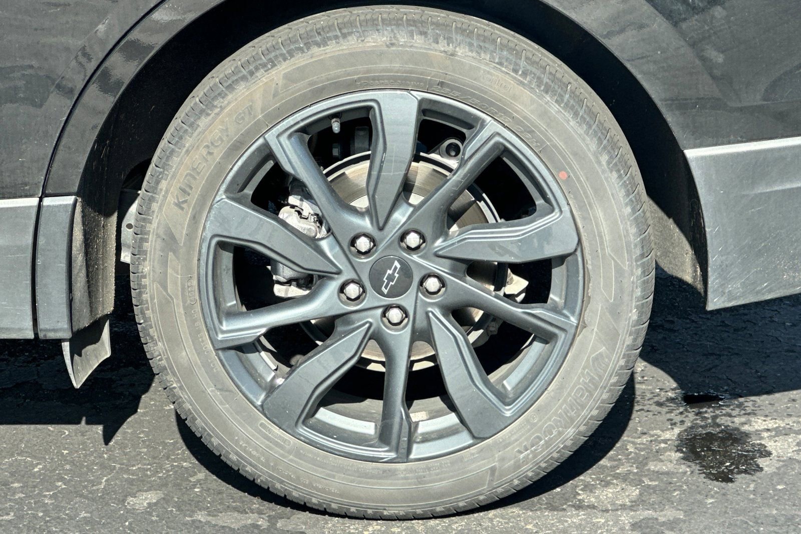 Used 2023 Chevrolet Equinox RS FWD image 43
