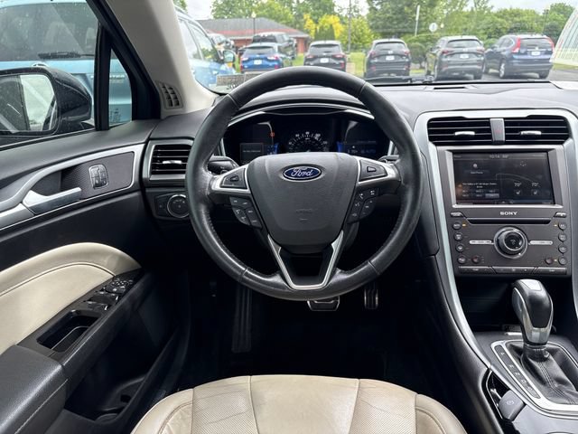 Used 2016 Ford Fusion Titanium AWD/4WD image 14