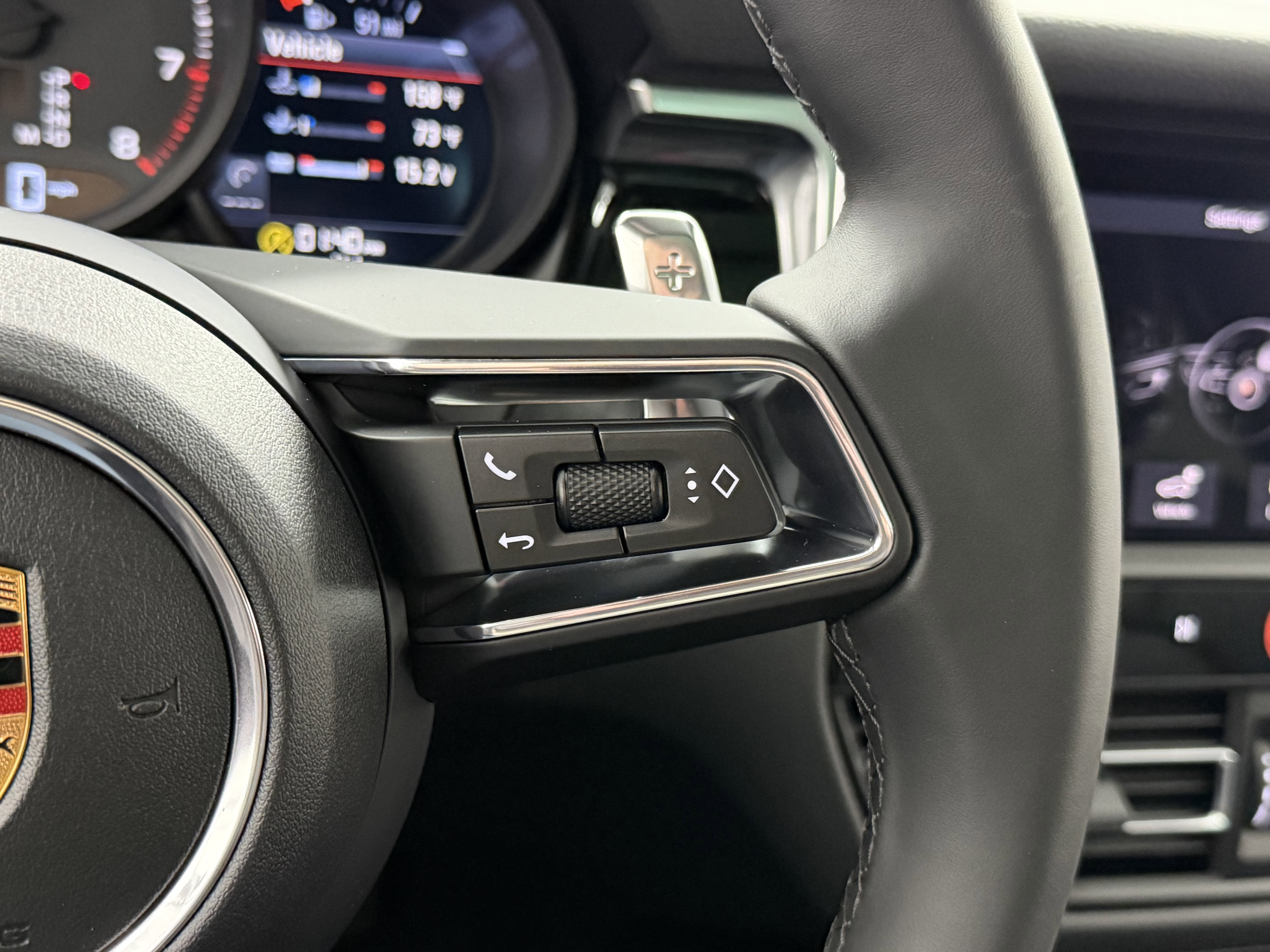 New 2026 Porsche Macan image 48