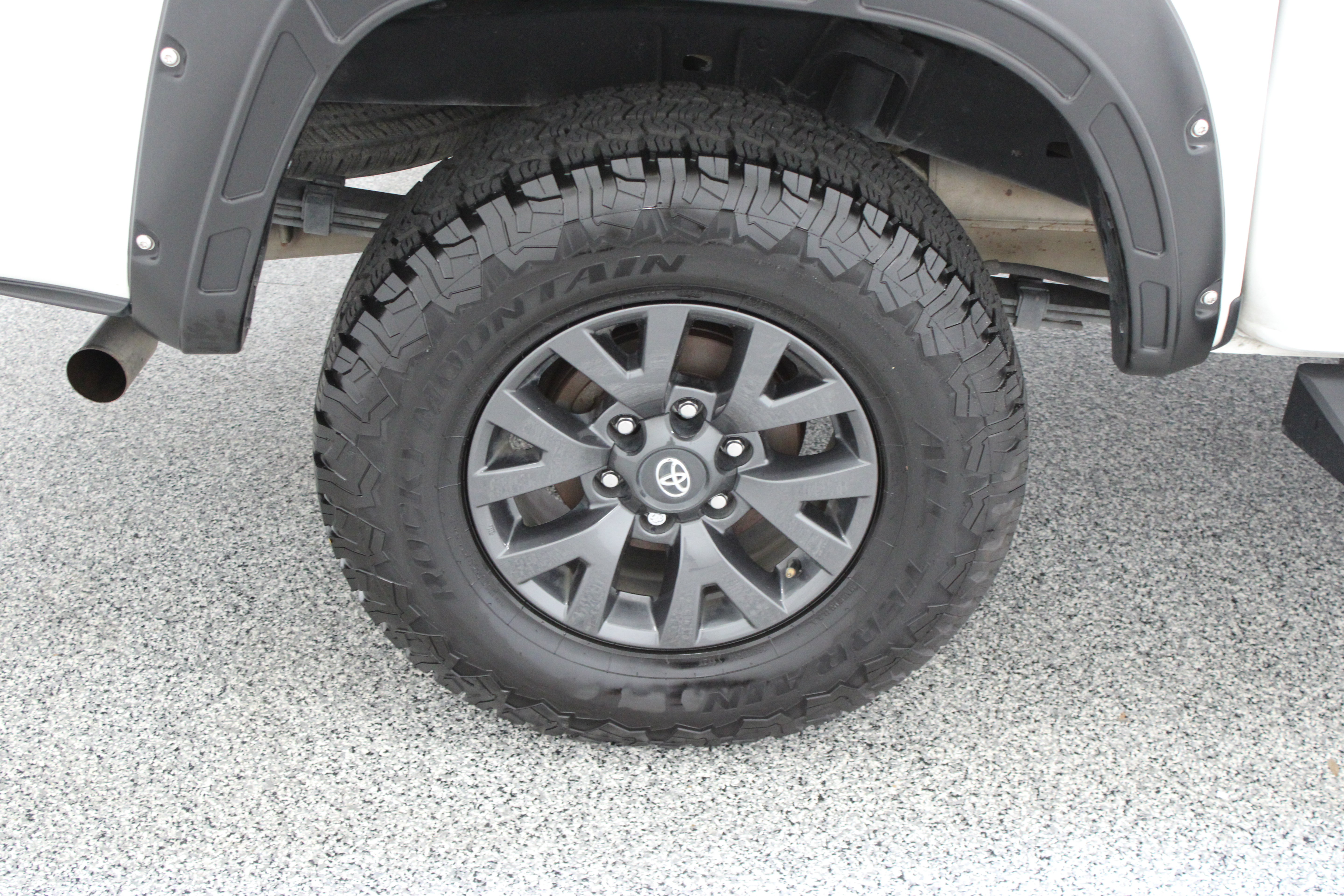 Used 2023 Toyota Tacoma SR5 RWD image 6