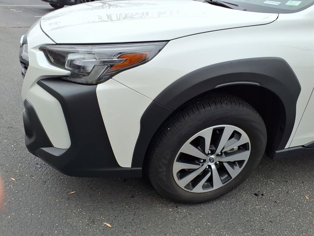 Used 2025 Subaru Outback Premium image 17