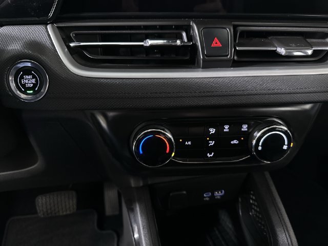 Used 2026 Chevrolet TrailBlazer LS w/ LS Convenience Package FWD image 17