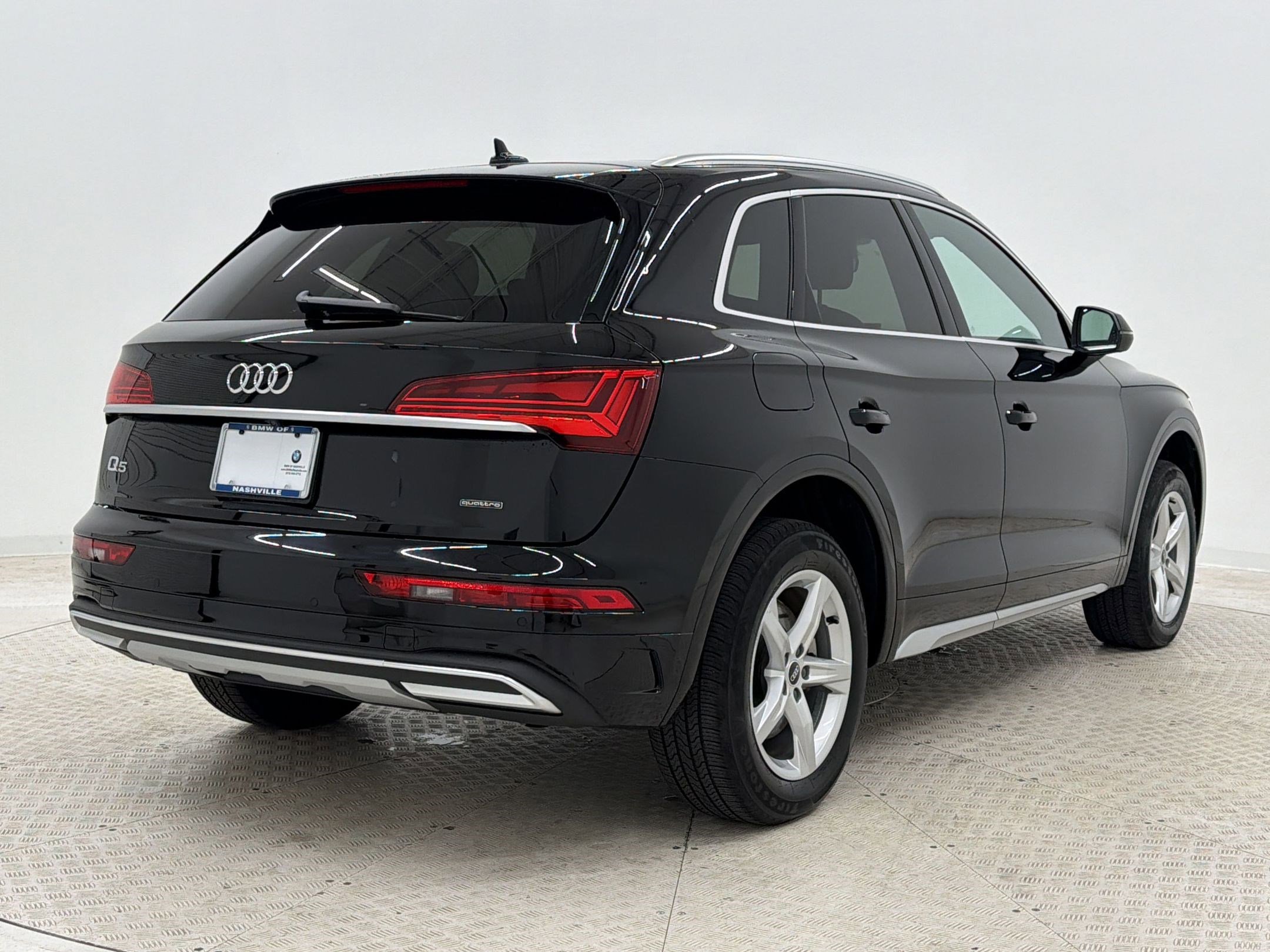 Used 2021 Audi Q5 2.0T Premium w/ Convenience Package AWD/4WD image 9