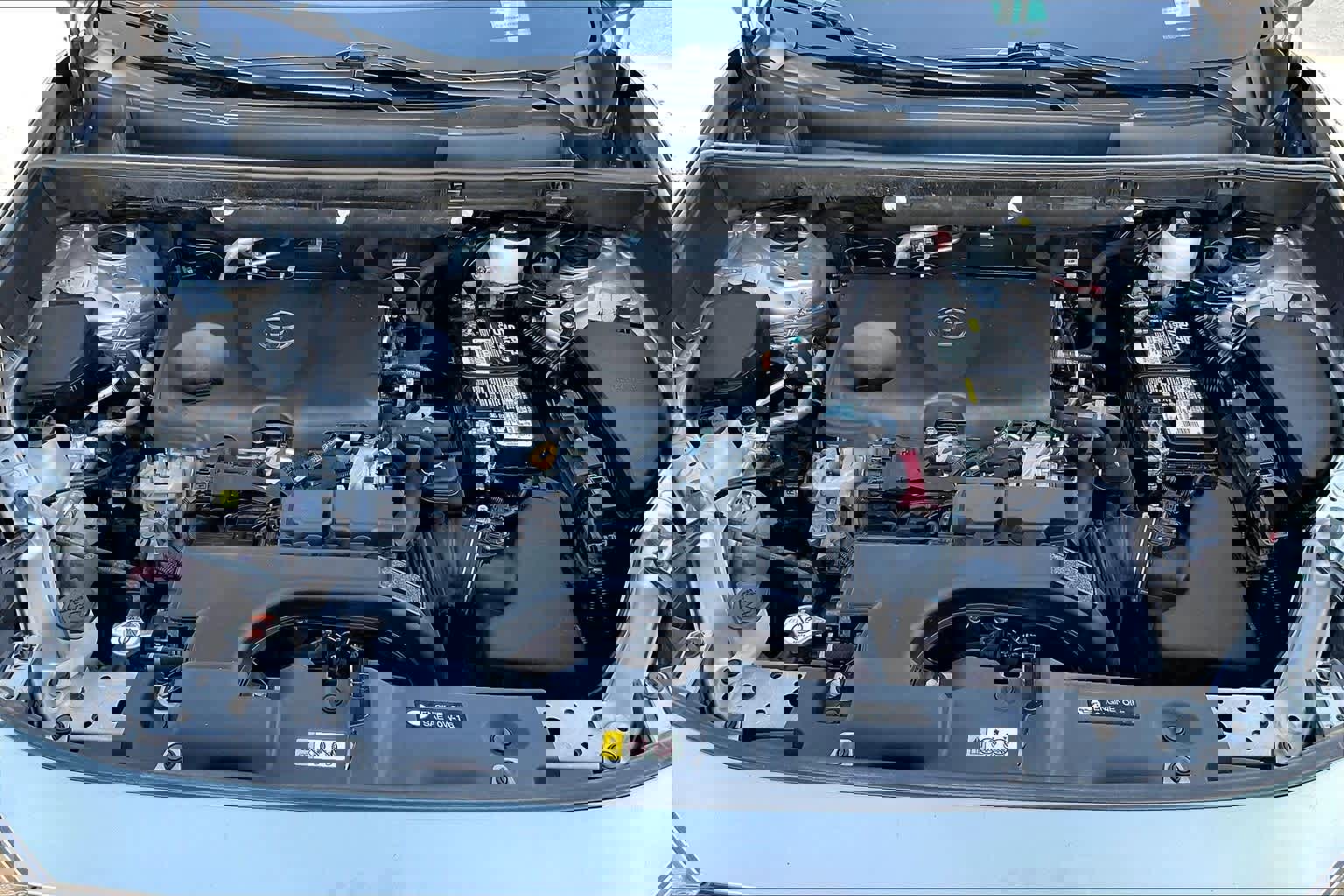 Used 2021 Toyota RAV4 XLE Premium w/ Carpet Mat Package (TMS) image 9