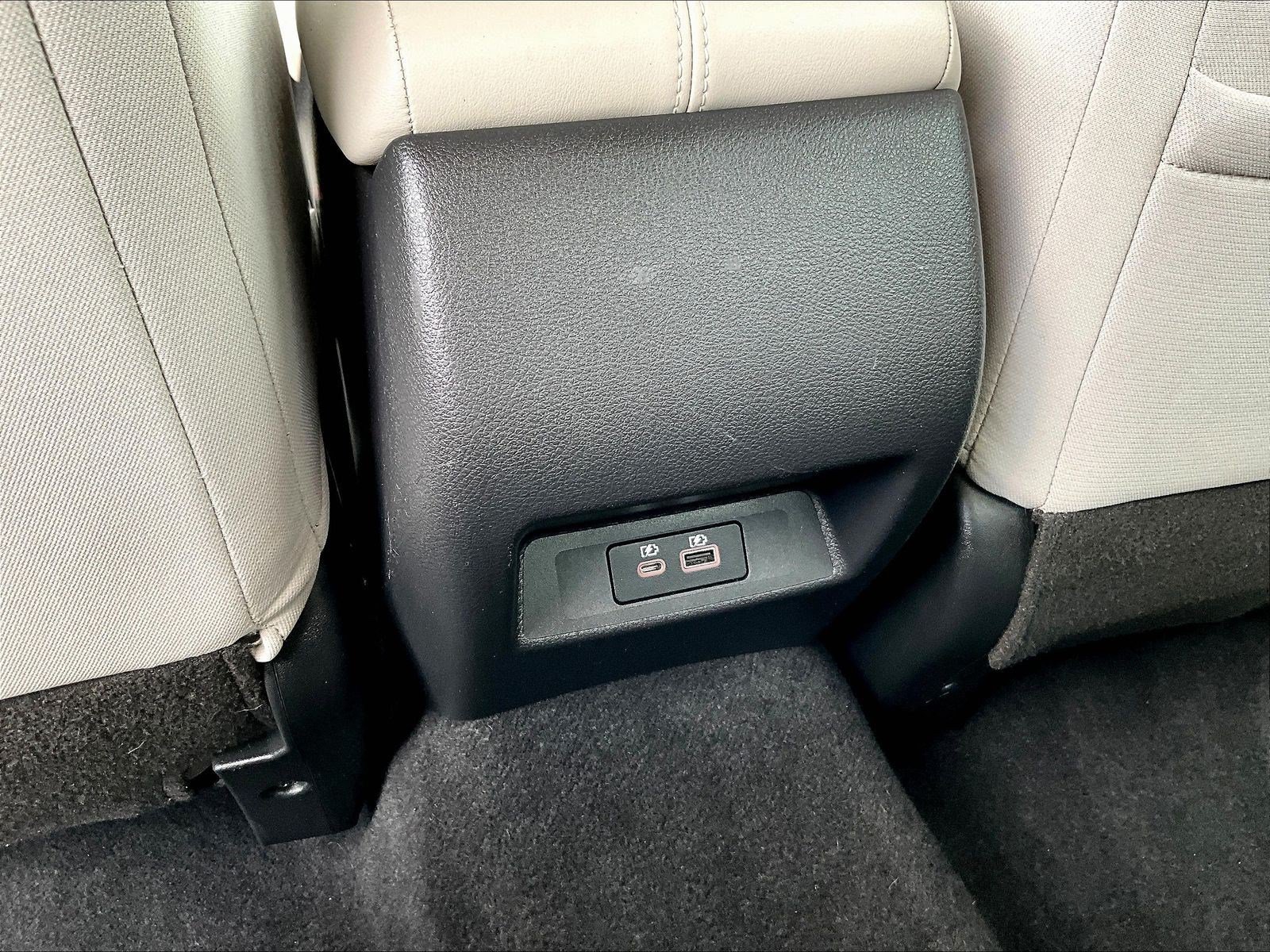 Used 2023 Nissan Altima 2.5 SV w/ SV Premium Package FWD image 10