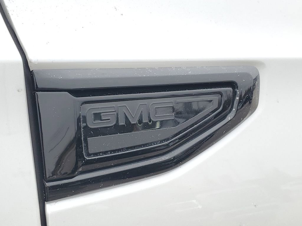 Used 2024 GMC Yukon XL Denali w/ Advanced Technology Package image 10