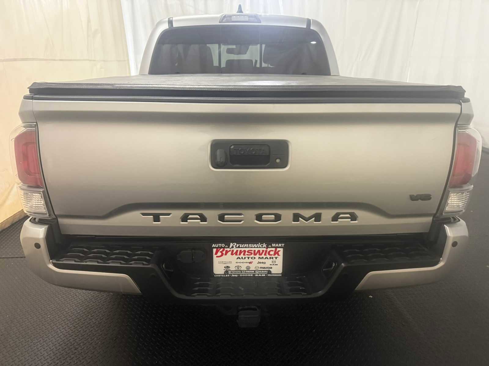 Used 2023 Toyota Tacoma TRD Sport image 16