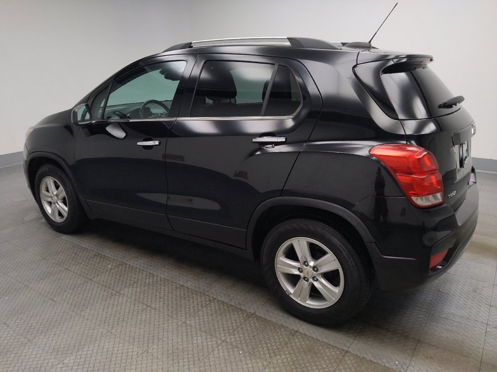 Used 2020 Chevrolet Trax LT w/ LT Convenience Package FWD image 3