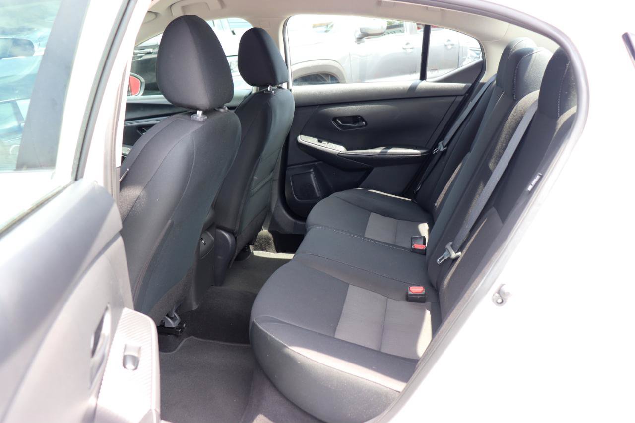 Used 2024 Nissan Sentra SV FWD image 12