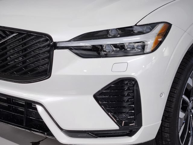 New 2026 Volvo XC60 T8 Ultra w/ Protection Package Premier AWD/4WD image 12